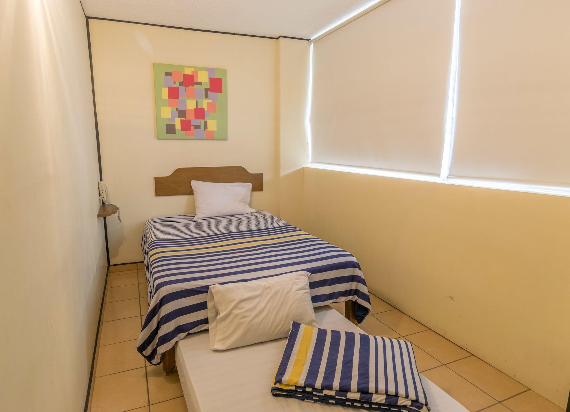 Hotel Mateos 1215 León Eksteriør billede